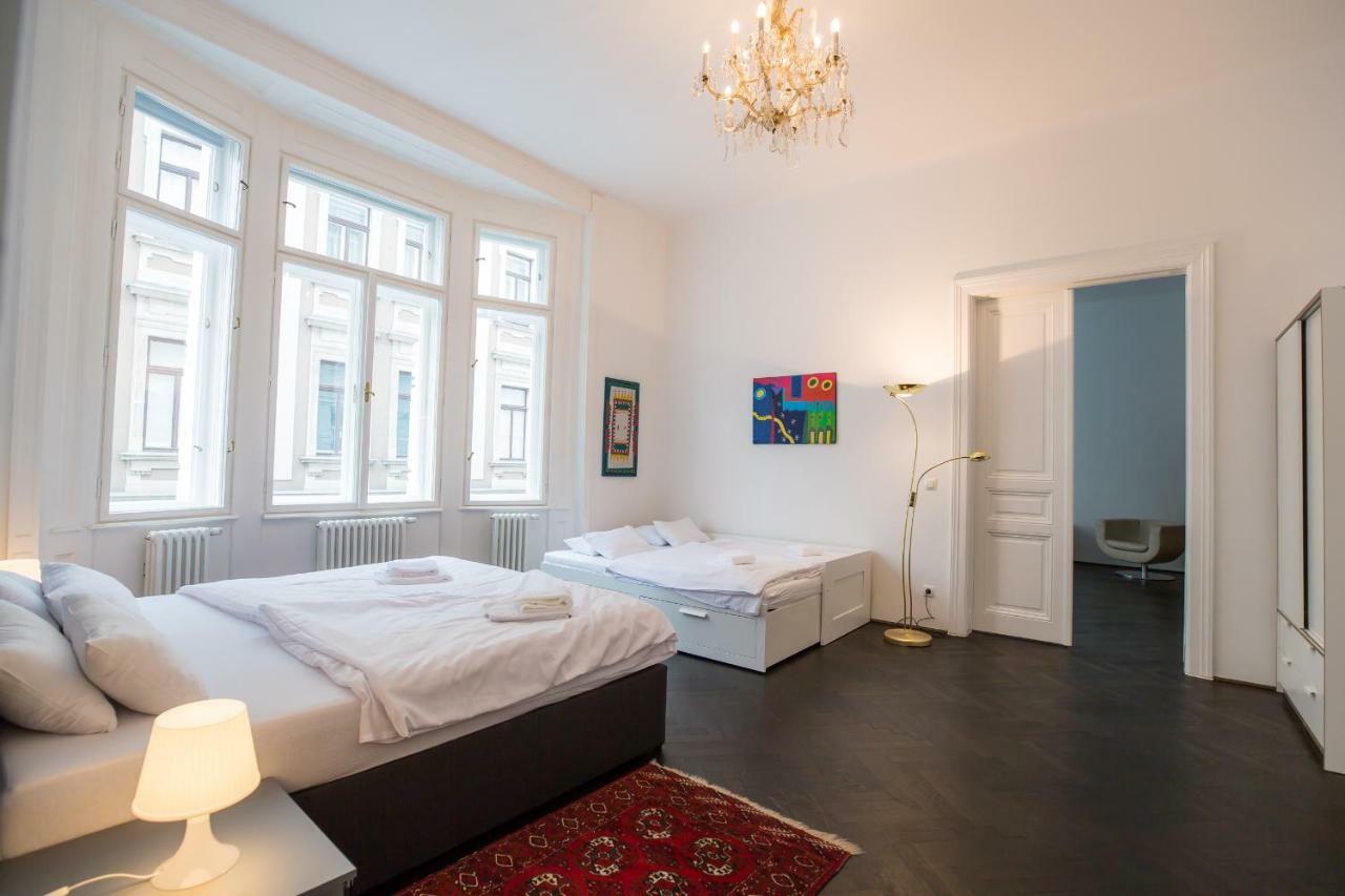 Grand Soho Apartment Vienna Exterior photo